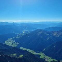 Flugwegposition um 14:57:01: Aufgenommen in der Nähe von Gemeinde Innervillgraten, Innervillgraten, Österreich in 3562 Meter